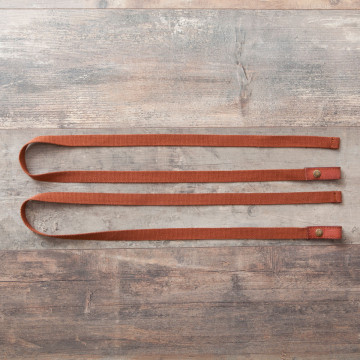 Back strap system for Apron