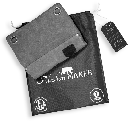 image des nouvelles pochettes d'expédition Alaskan Maker faites en matière 100% recyclables, les pochettes sont réutilisables pour le rangement Pochette réutilisable Alaskan Maker